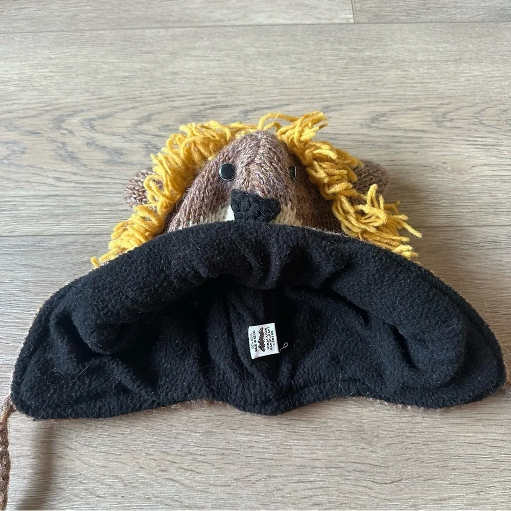 New Hand Crafted 100% Wool Knit Kids Hat Lion
